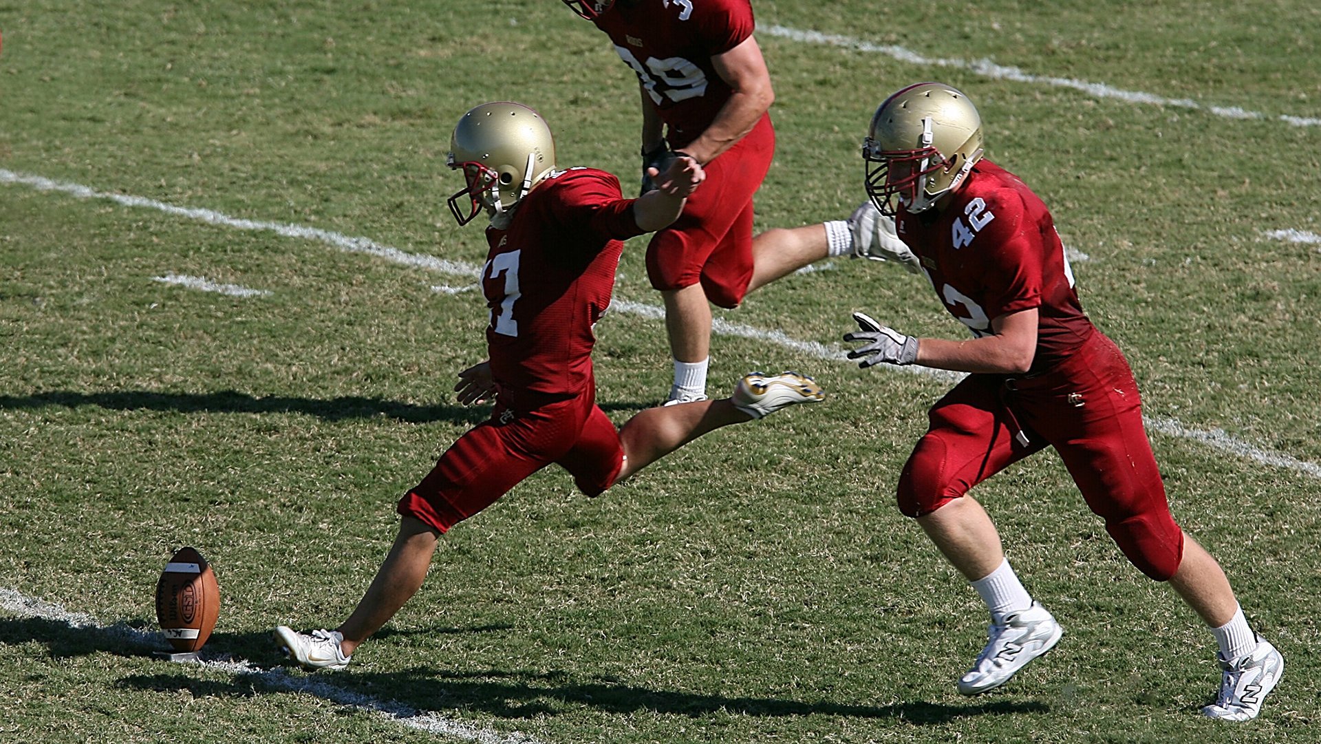 布伦森刷新里程碑，武汉三镇次回合力克上海申花，晋级概率达92％